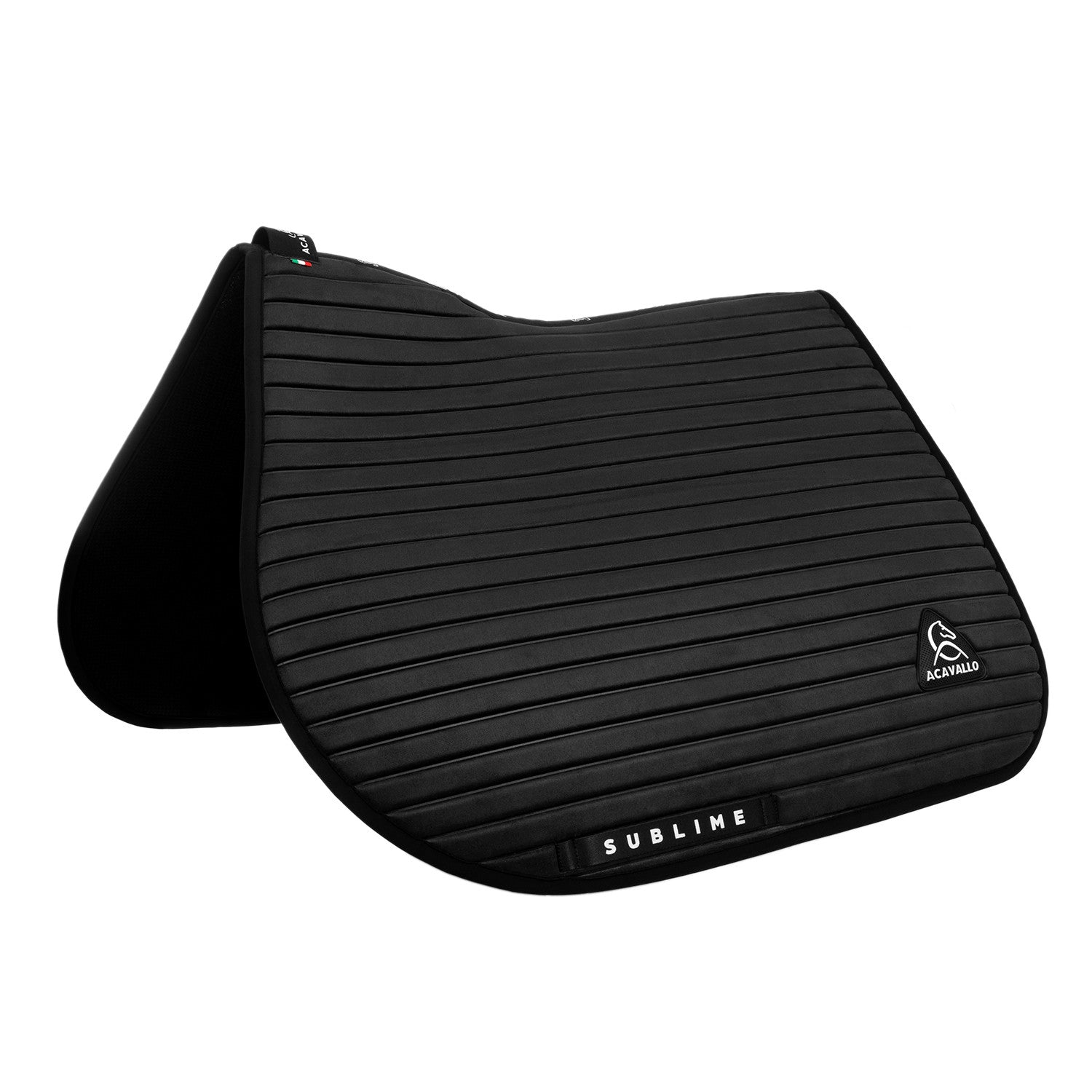 Sublime striped jumping saddle pad in technical fabric.