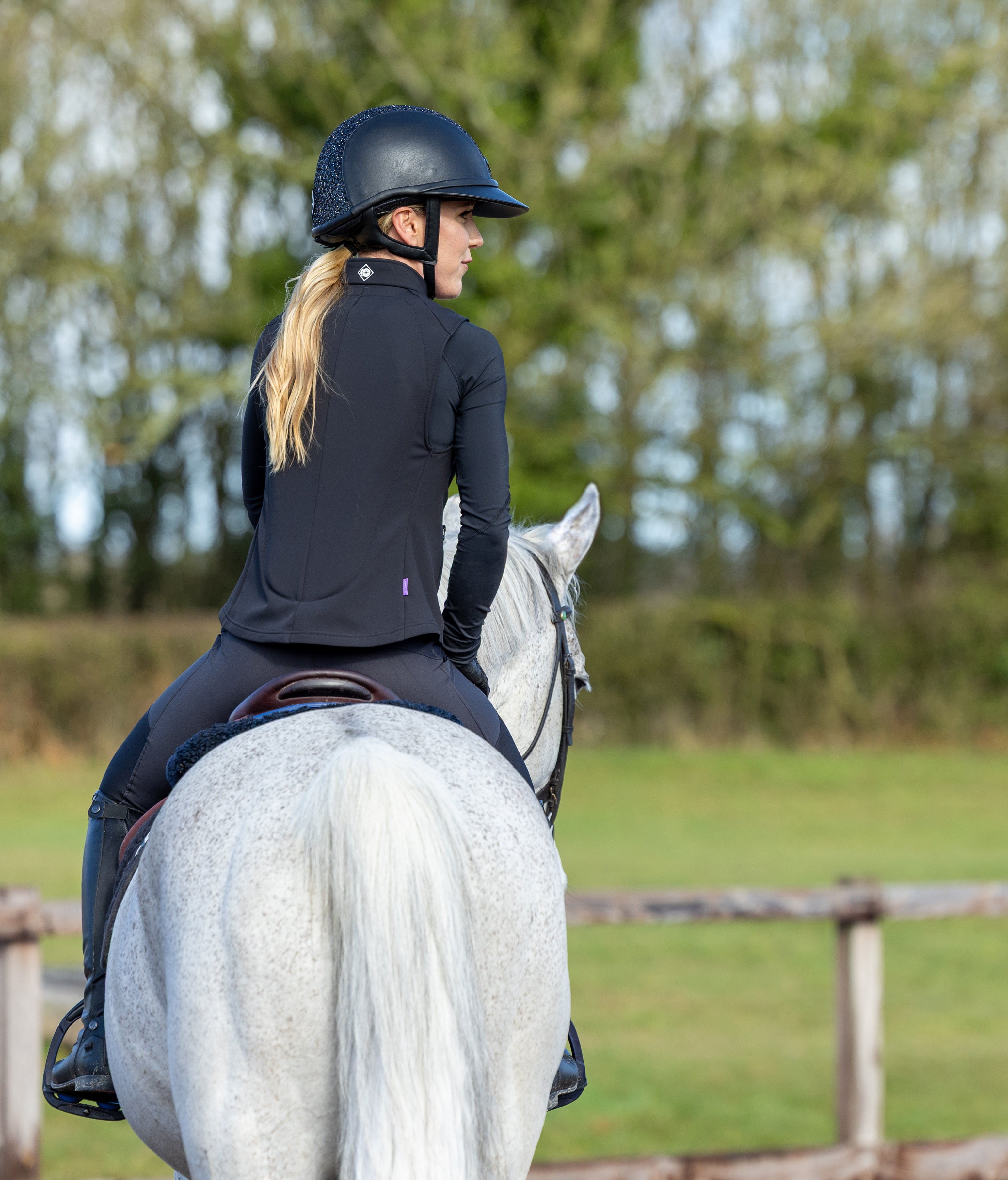 Charles Owen - Eclipse Gilet Equestrian Back Protector *Some sizes can take up to 5 weeks for dispatch*.