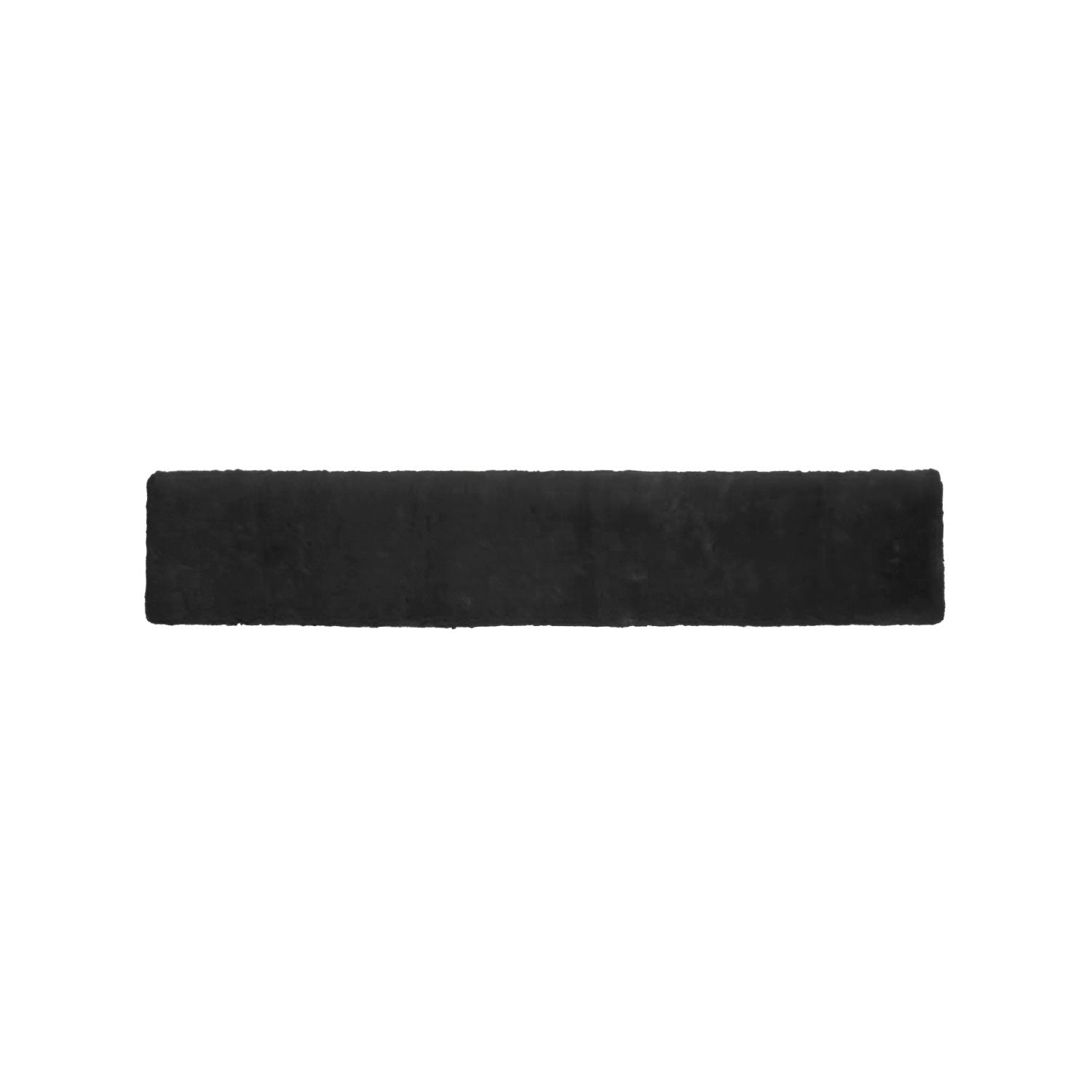 Synthetic sheepe skin girth cover.