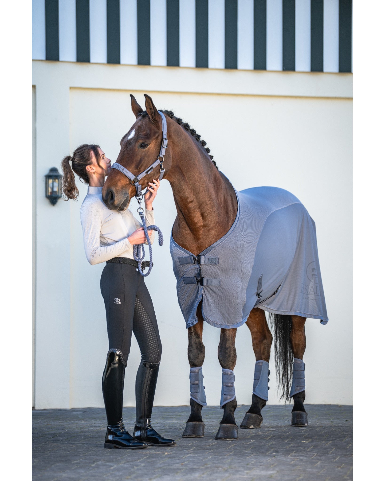 Eskadron 1200D Tendon Boots Platinum 26 *Pre-order for August Dispatch*