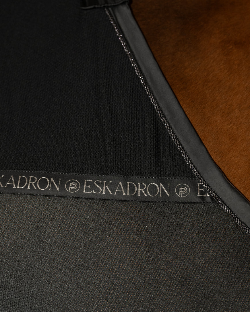 Eskadron Pro Cover Fly Rug Platinum 25.