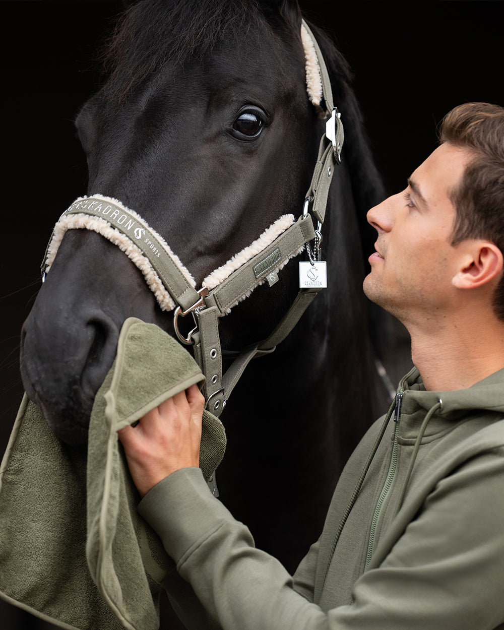 Eskadron Terry Towel CS25.