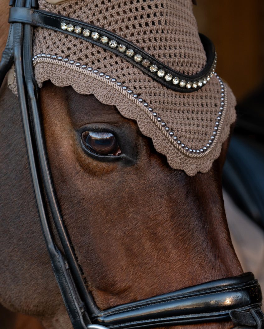 Eskadron Pearls Fly Hood Platinum 25