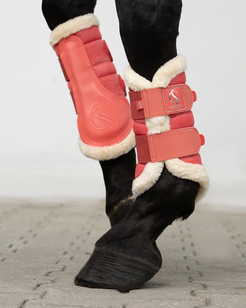 Eskadron Mesh Faux Fur Tendon Boots CS25.