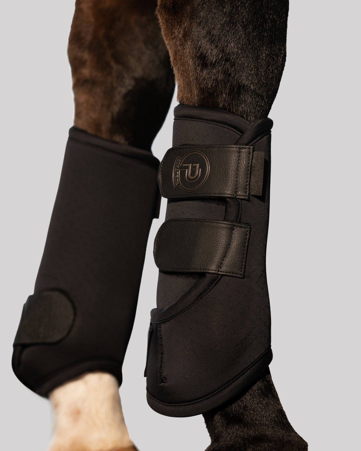 Eskadron Pro Dressage Front Tendon Boots Platinum 25.