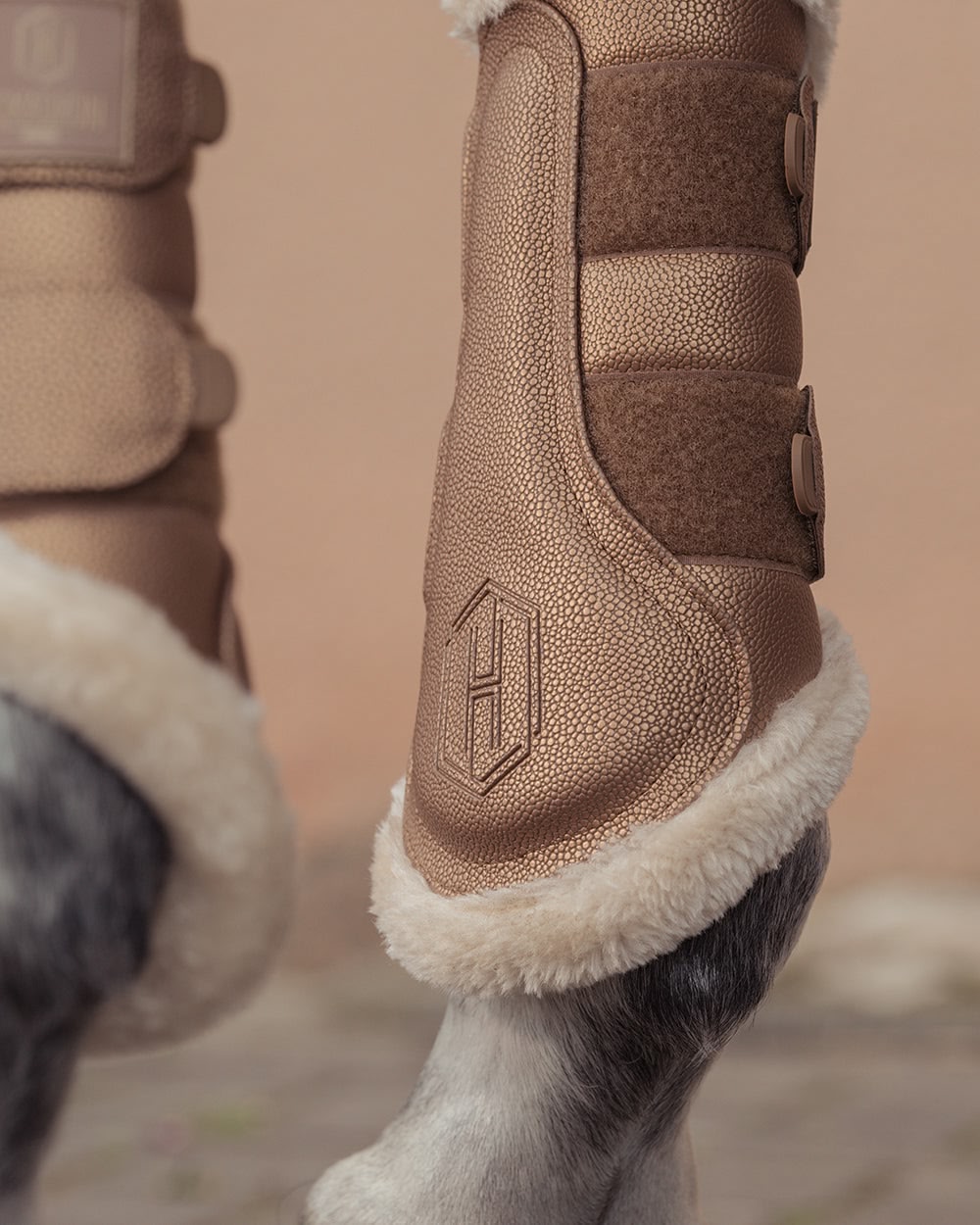 Eskadron Stingray Faux Fur Tendon Boots Heritage 2024 - Cognac.