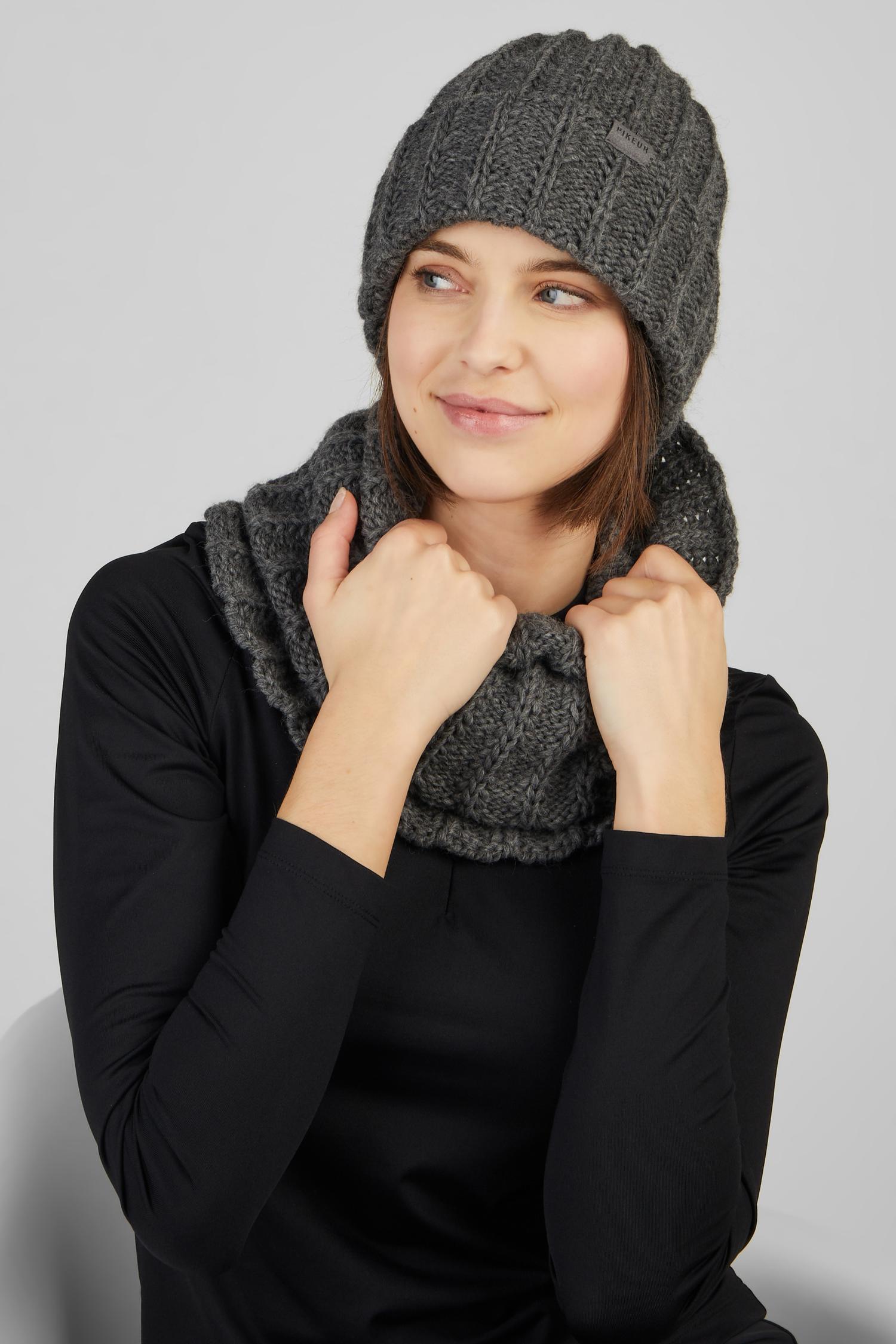Pikeur Ripp Beanie Sports Hat 684700.