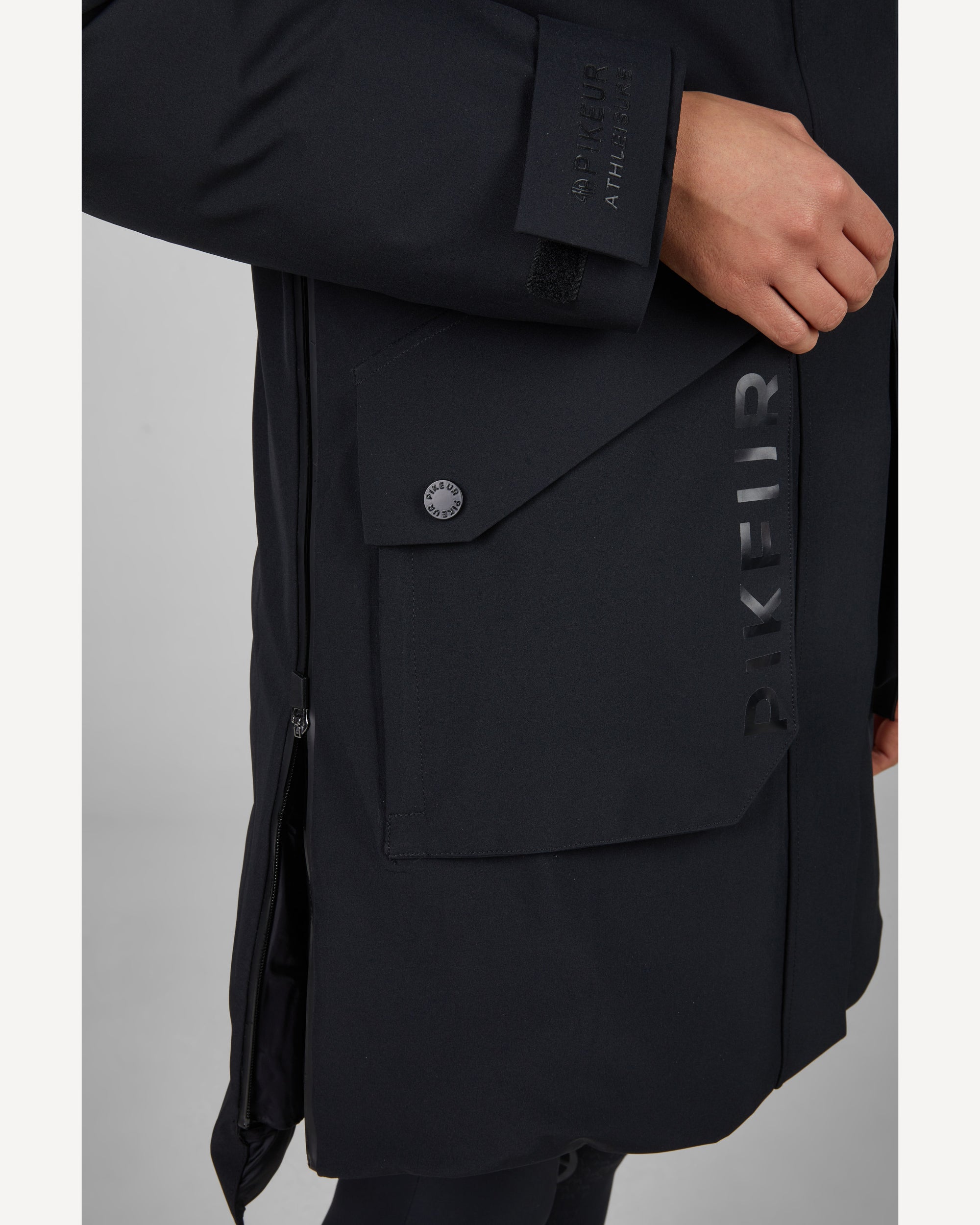 Pikeur Ivanka Ladies Long Rain Coat 8021.