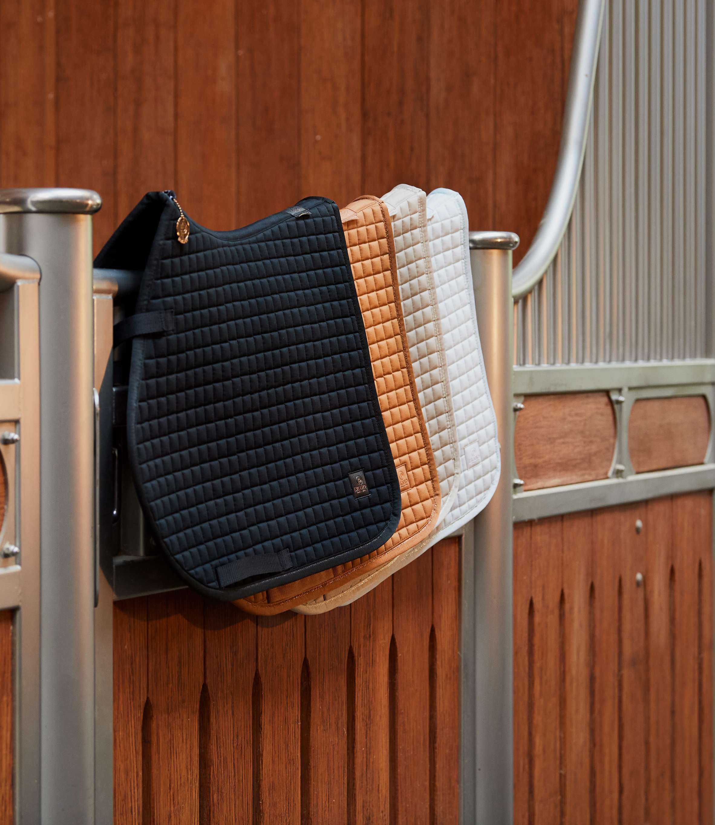 Eskadron Cotton Saddle Pad Platinum Summer 2023.