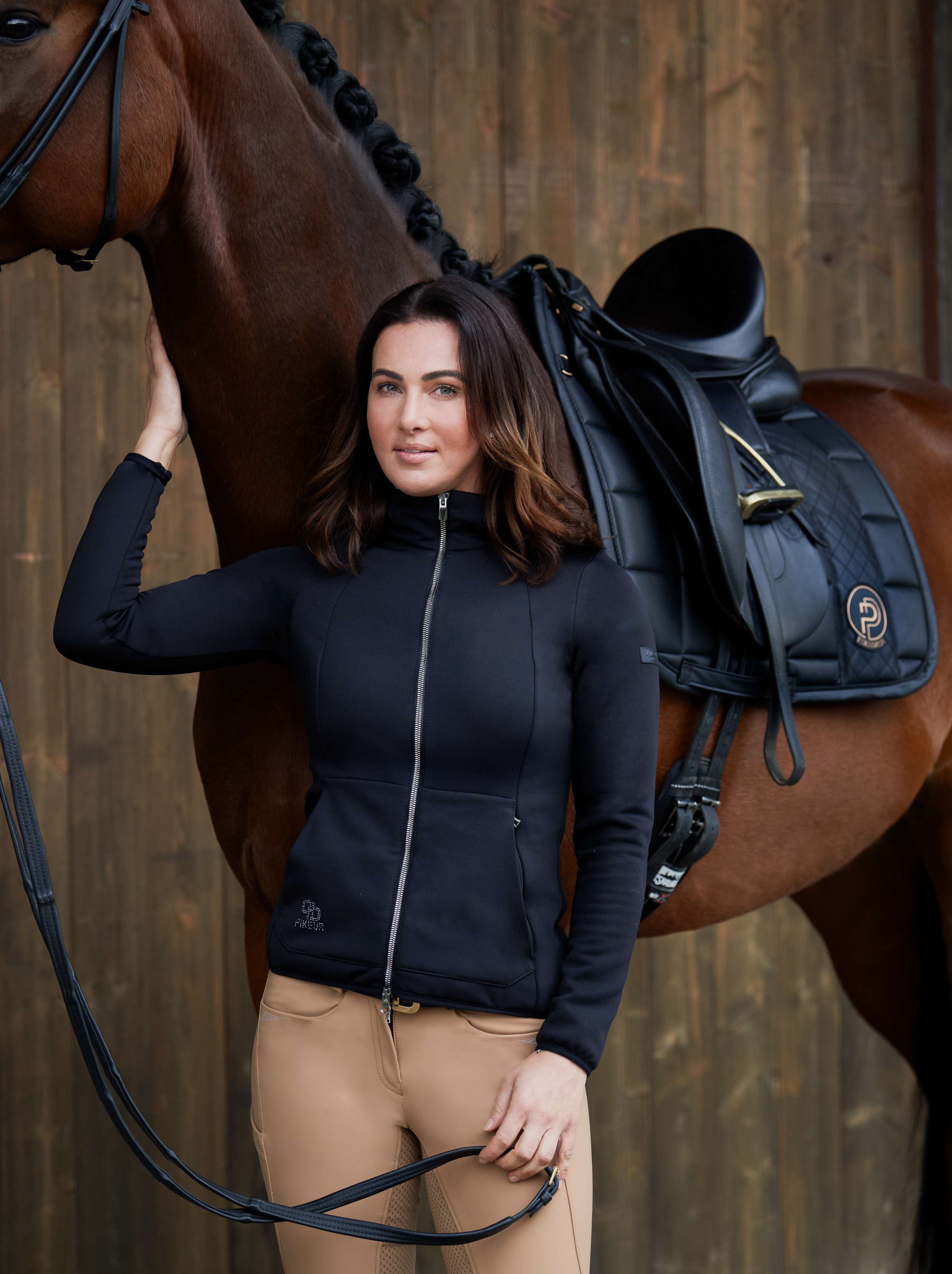Eskadron Big Square Faux Leather Saddle Pad Platinum Summer 2023.