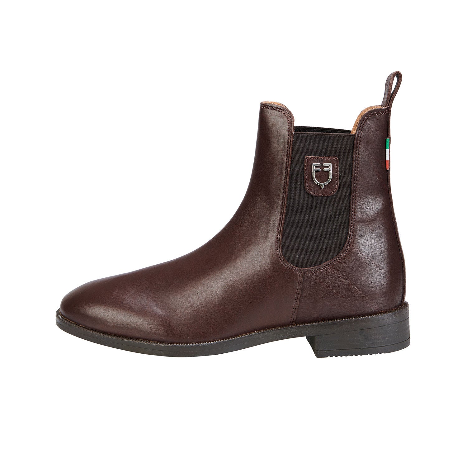 Unisex ankle boots with side elastics.