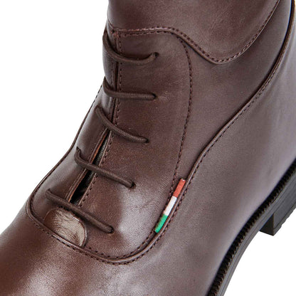 Unisex ankle boots with laces