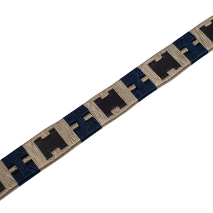 English belt with contrasting embroidery