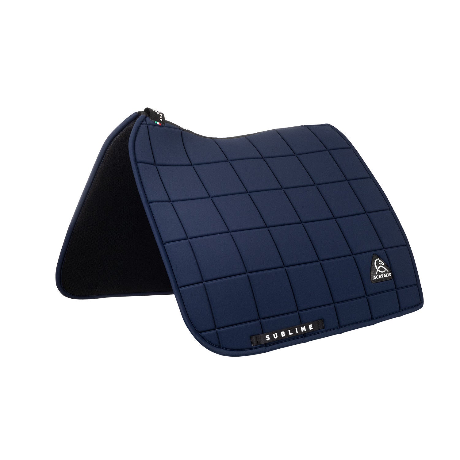 Sublime square dressage saddle pad in technical fabric.