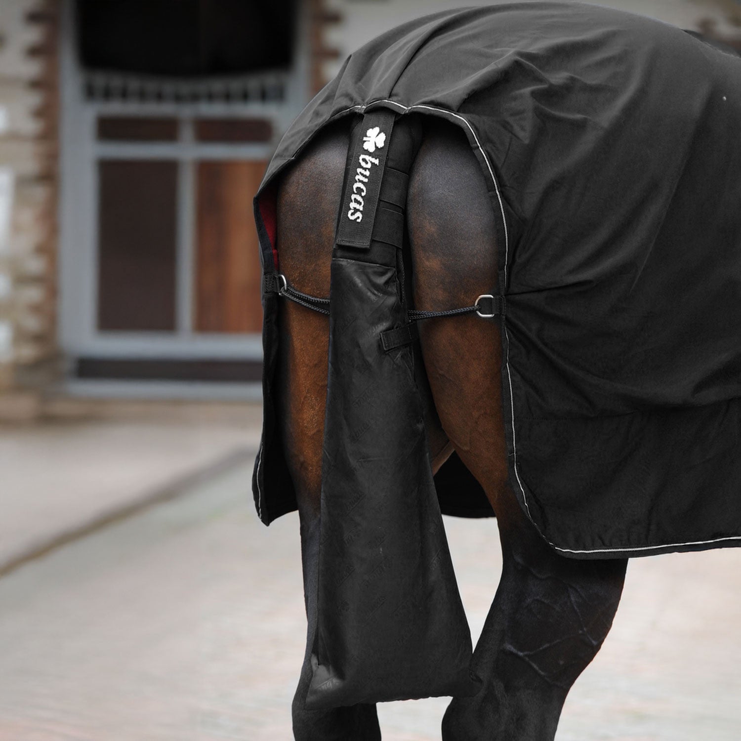 BUCAS TAIL PROTECTION &amp; BAG.