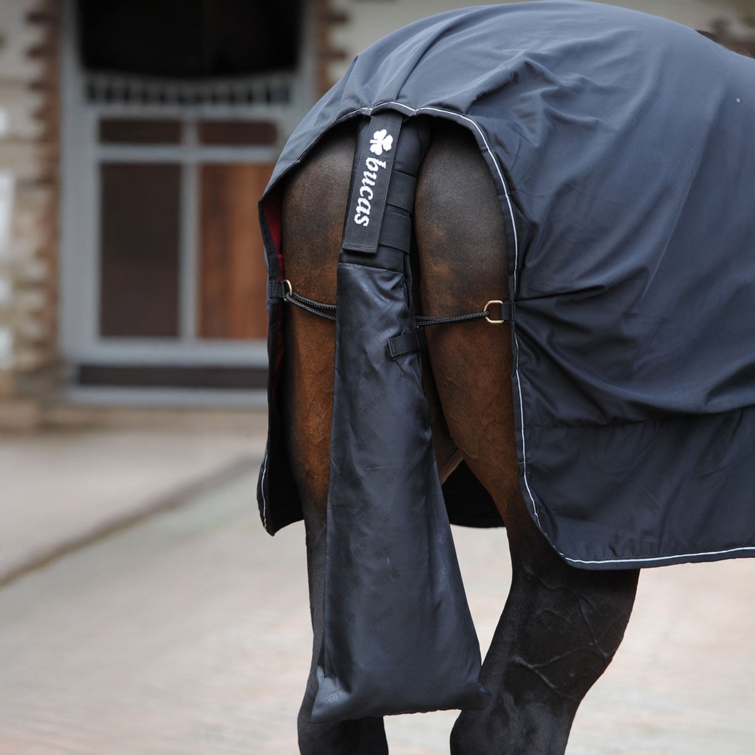 BUCAS TAIL PROTECTION &amp; BAG.