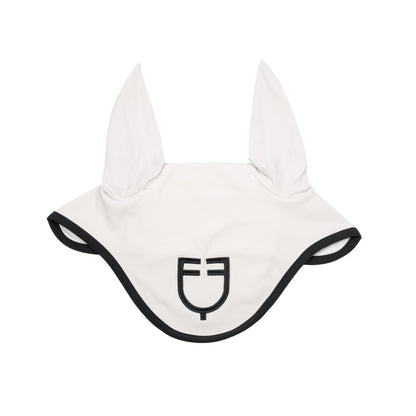 Black line edition fly veil in stretch material.