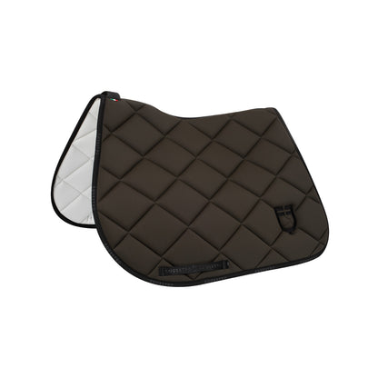 Jumping saddle pad technical fabric with logo.