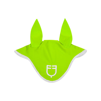 Fly veil in technical fabric with logo.
