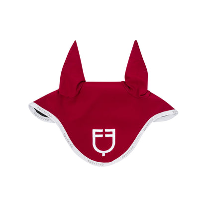 Fly veil in technical fabric with logo.