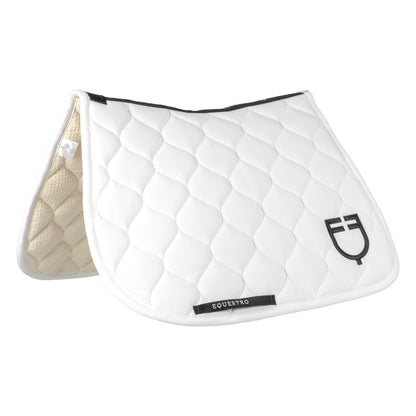 Jumping saddle pad with onion quilting.