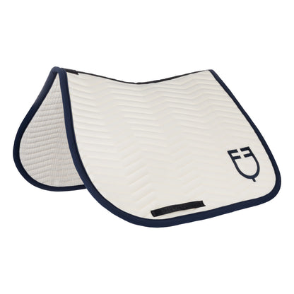 Wave Quilting jumping saddle pad in technical fabric.