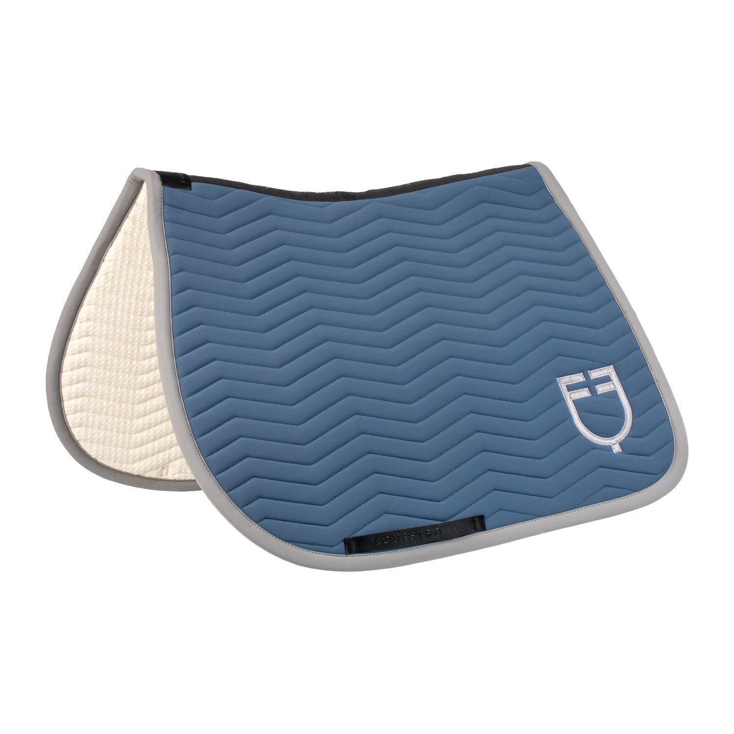 Wave Quilting jumping saddle pad in technical fabric.