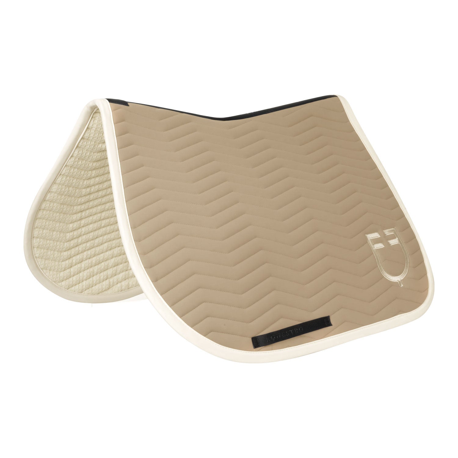 Wave Quilting jumping saddle pad in technical fabric.