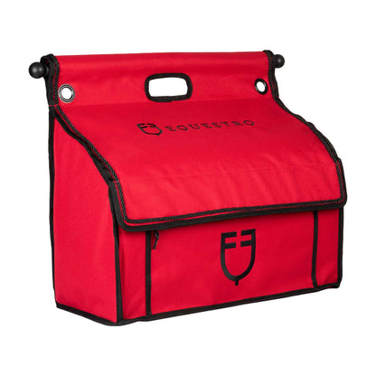 Grooming bag with bar.