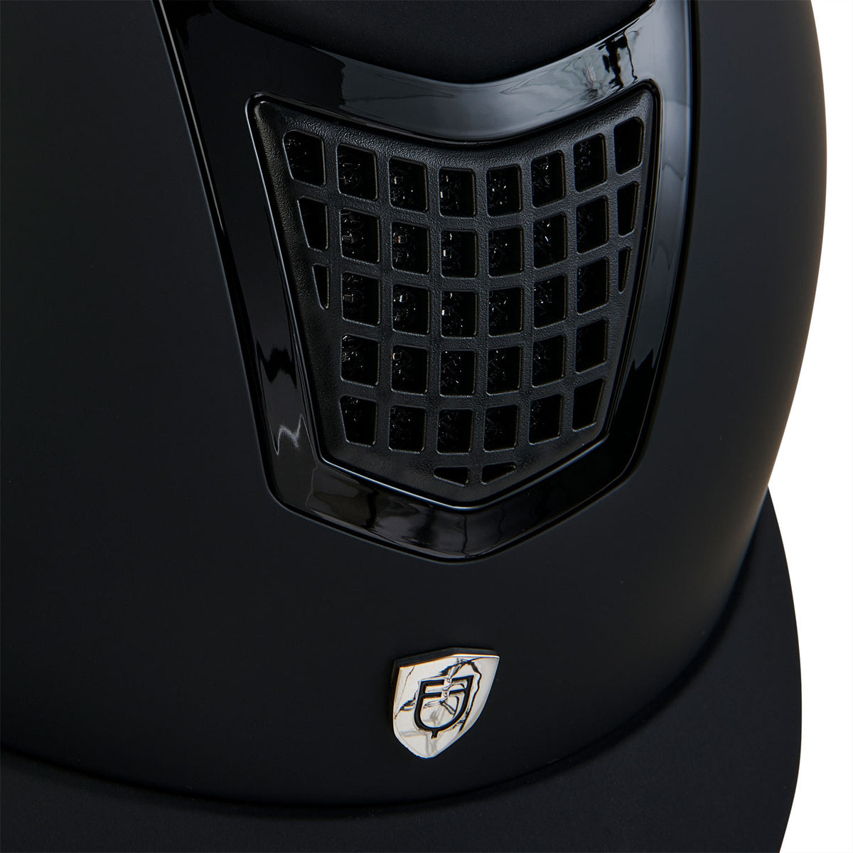 Ultra light helmet with polished frame homologation EN 1384-2023
