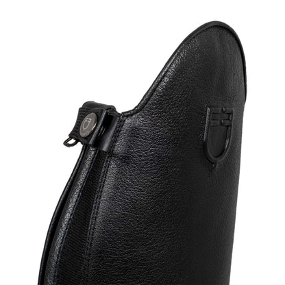 Unisex calfskin boots with rear zipper