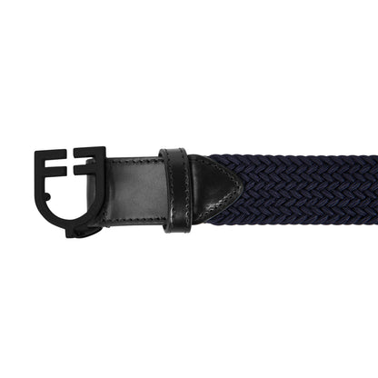 Elastic belt with black logoed buckle