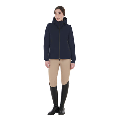 Down jacket water and wind repellent