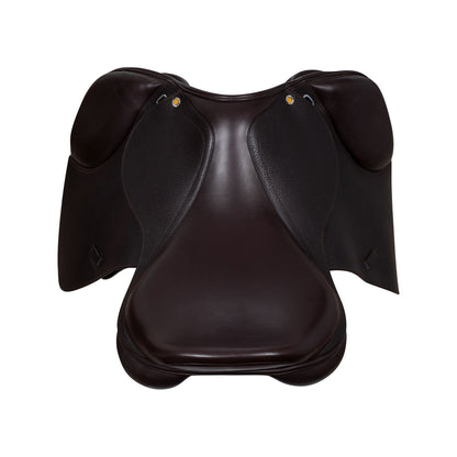 Jumping saddle hammered leather