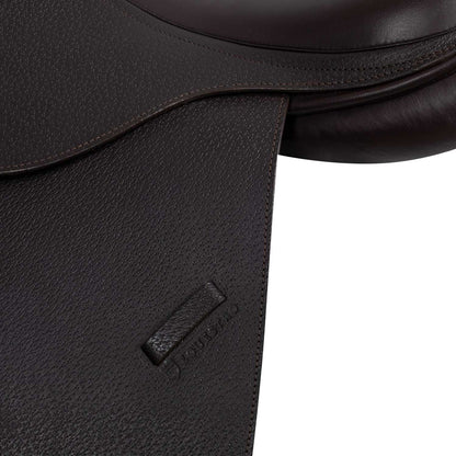 Jumping saddle hammered French leather