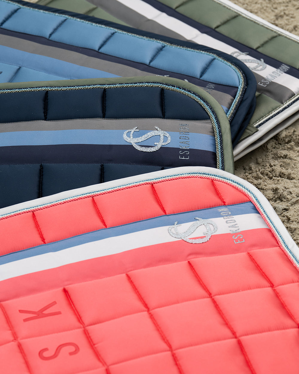 Eskadron Big Square Mattgloss Saddle Pad CS25 - Full &amp; Pony Sizes