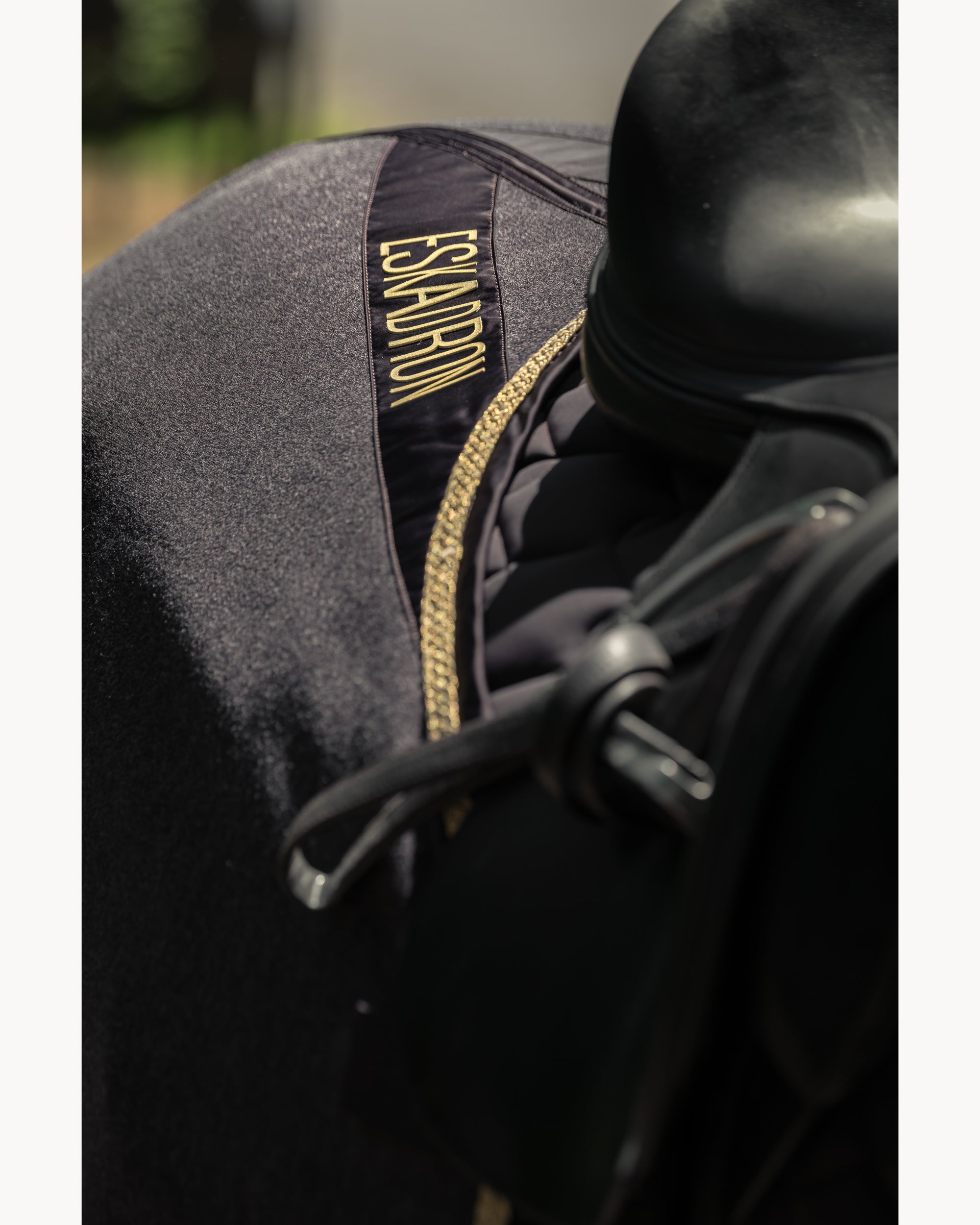 Eskadron Acrylic Kidney Rug Heritage 25