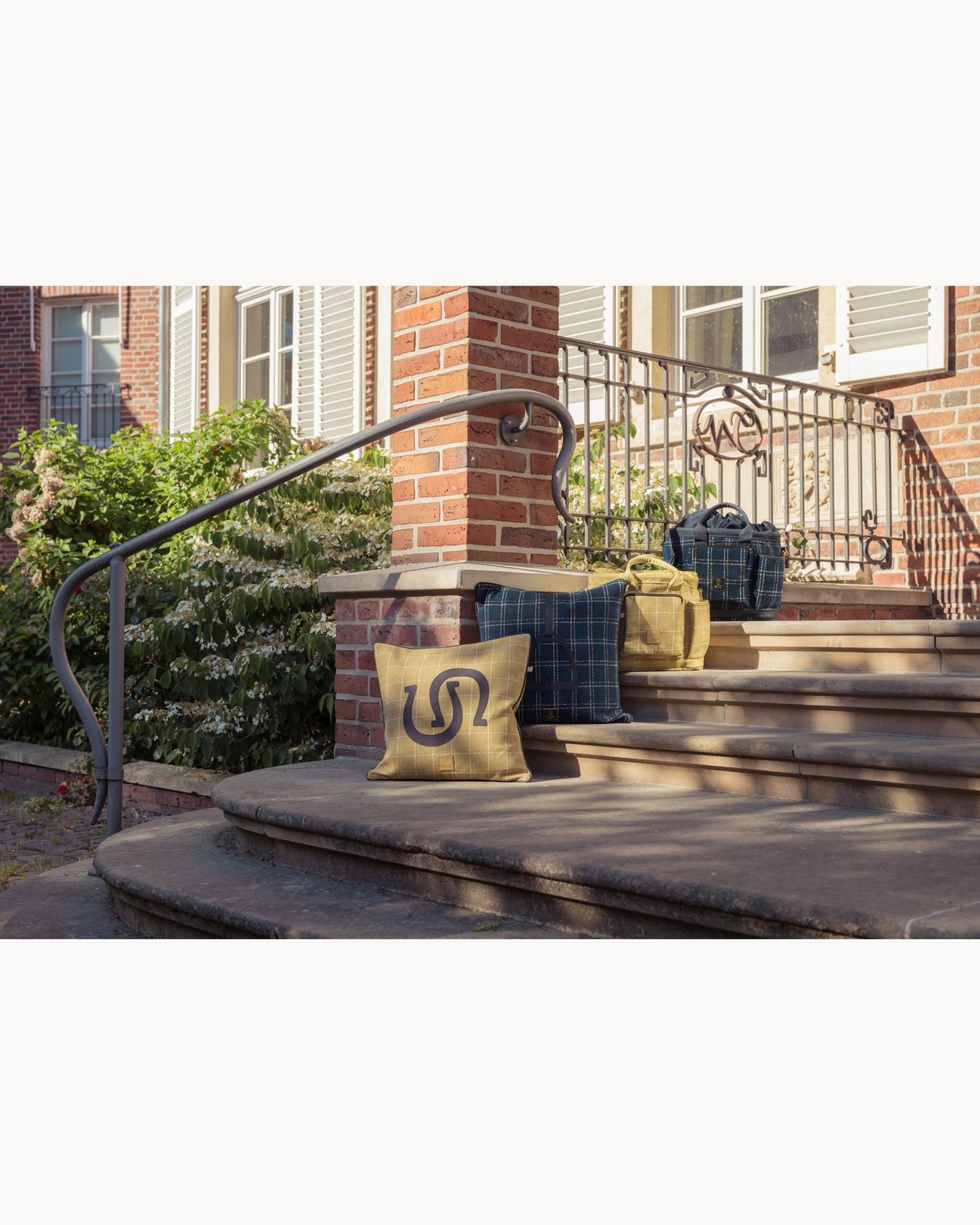 Eskadron Boucle Cushion Cover Heritage 25