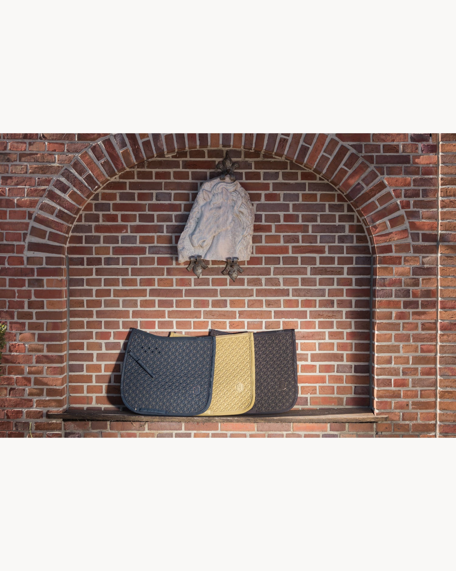 Eskadron Highgloss Contrast Saddle Pad Heritage 25