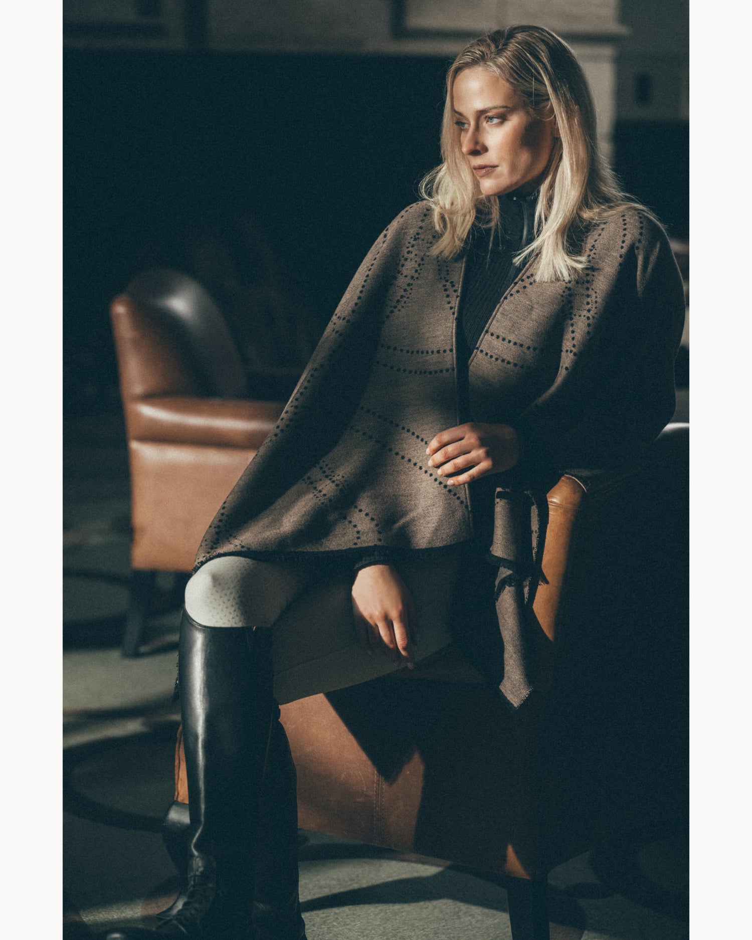 Pikeur Cape 2854