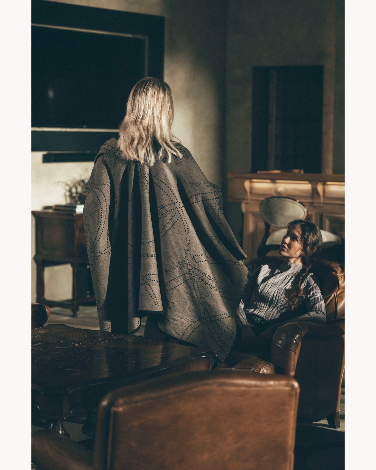 Pikeur Cape 2854